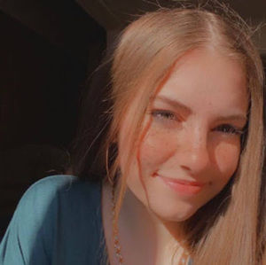 Meet your Posher, Melanie